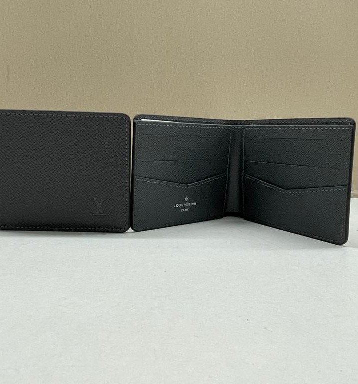 Multiple Wallet