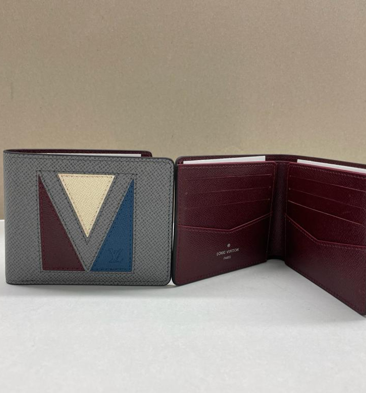 Multiple Wallet