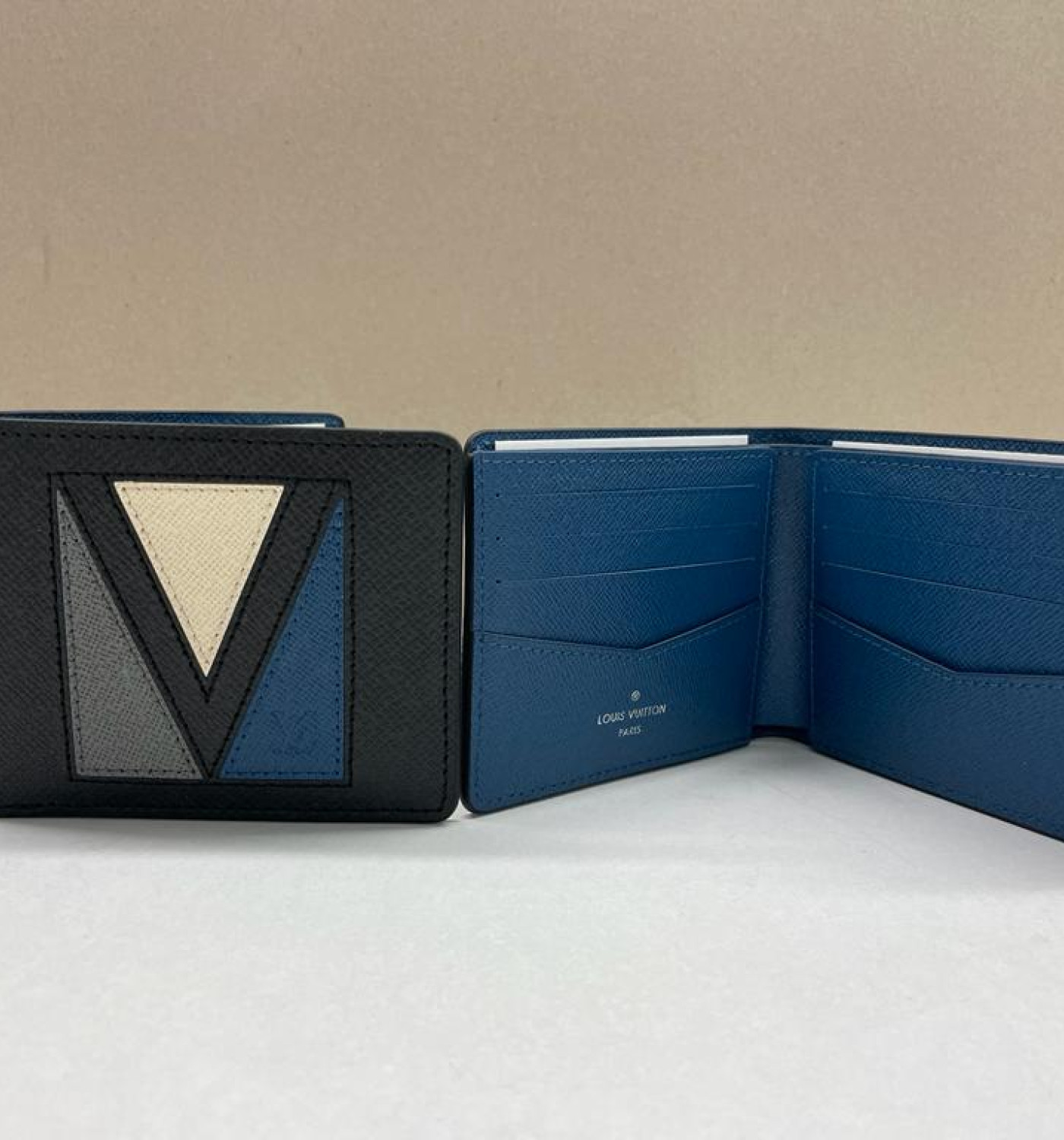 Multiple Wallet