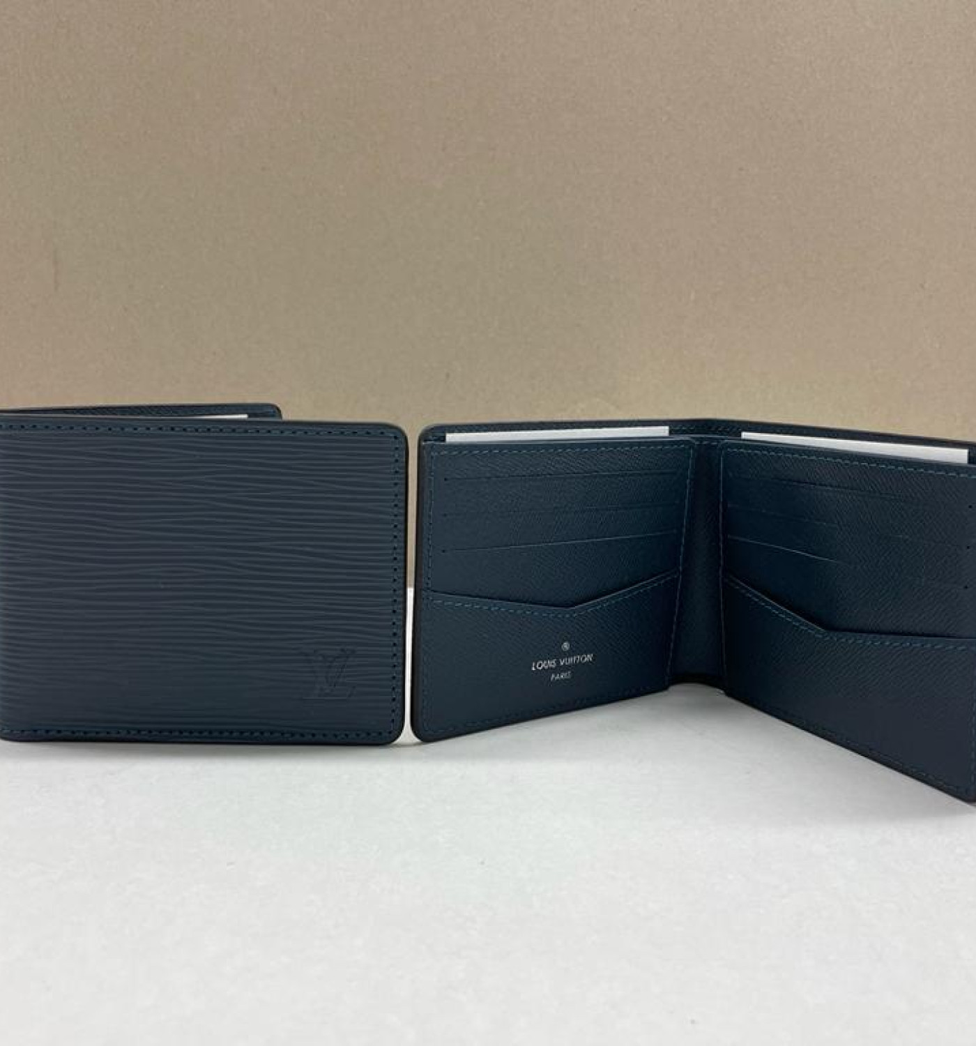Multiple Wallet