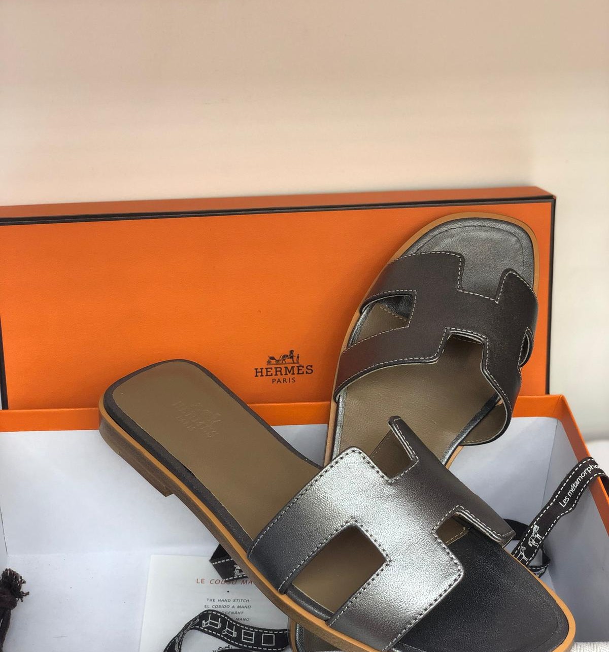 Oran Sandal