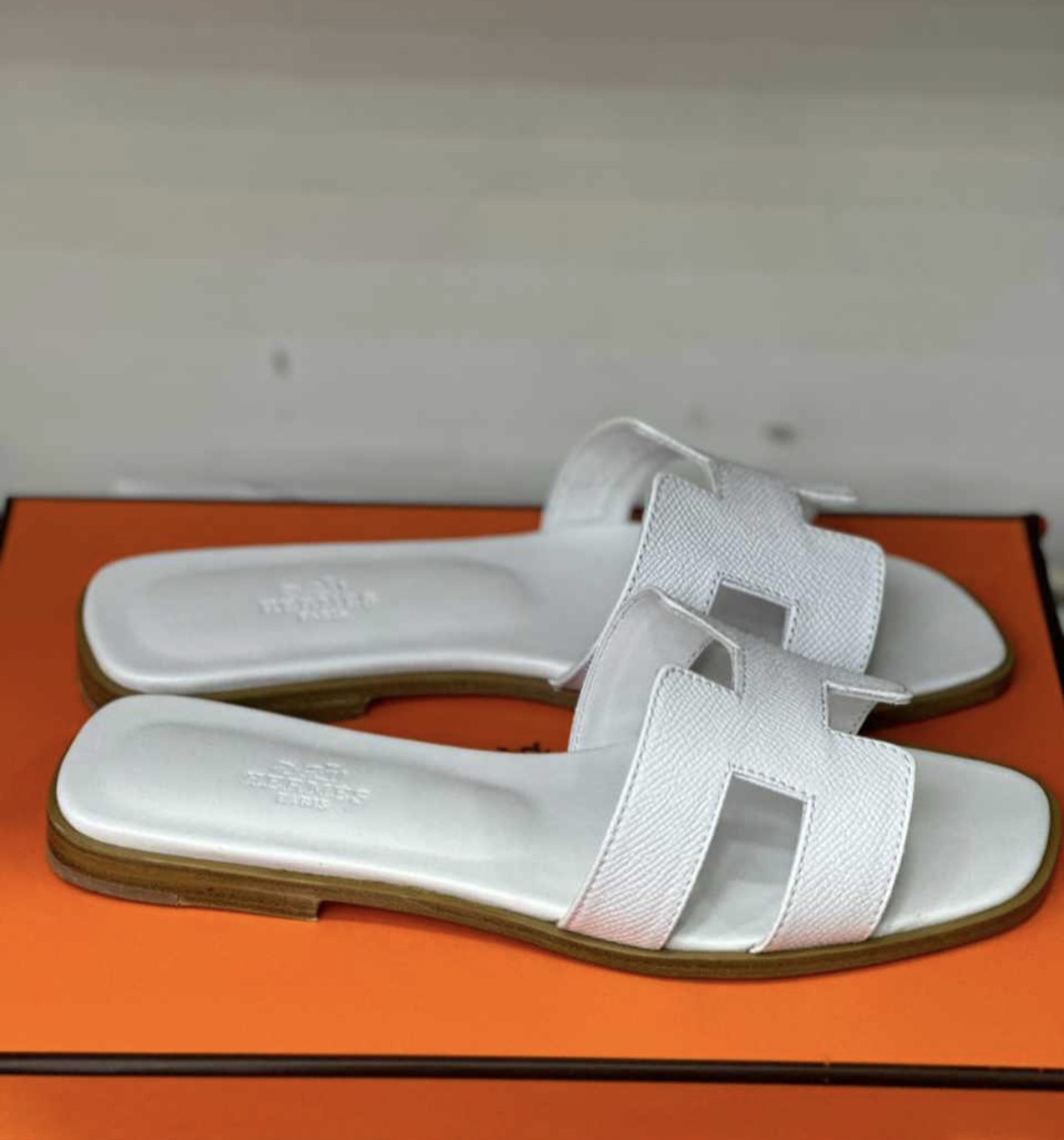 Oran Sandal