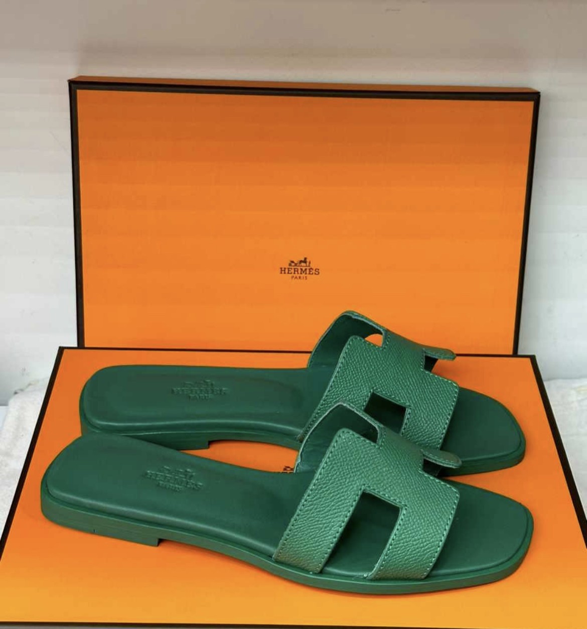 Oran Sandal