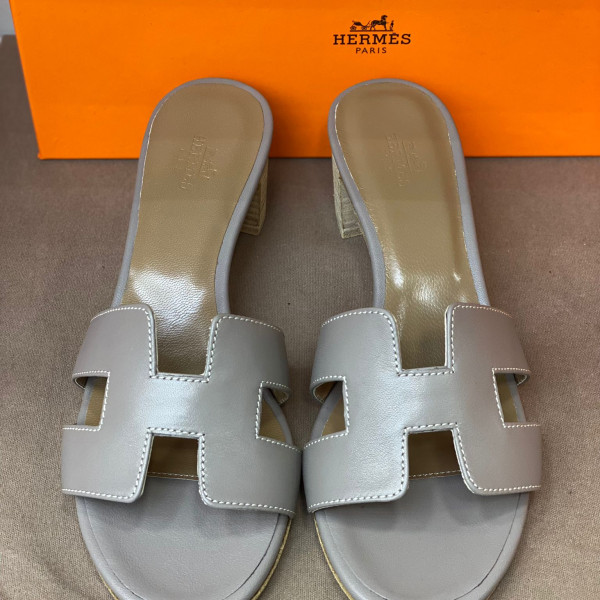 Oasis Sandal