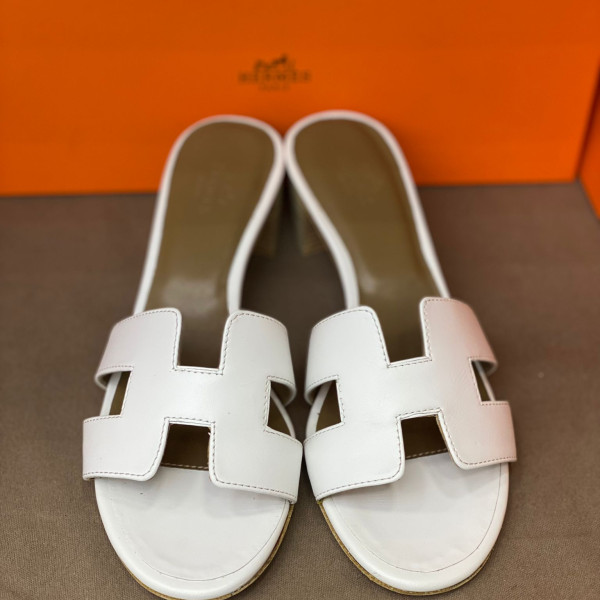 Oasis Sandal