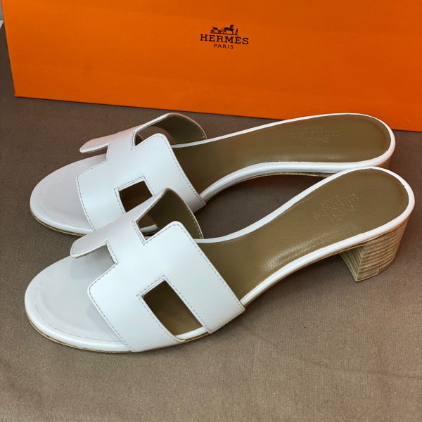 Oasis Sandal