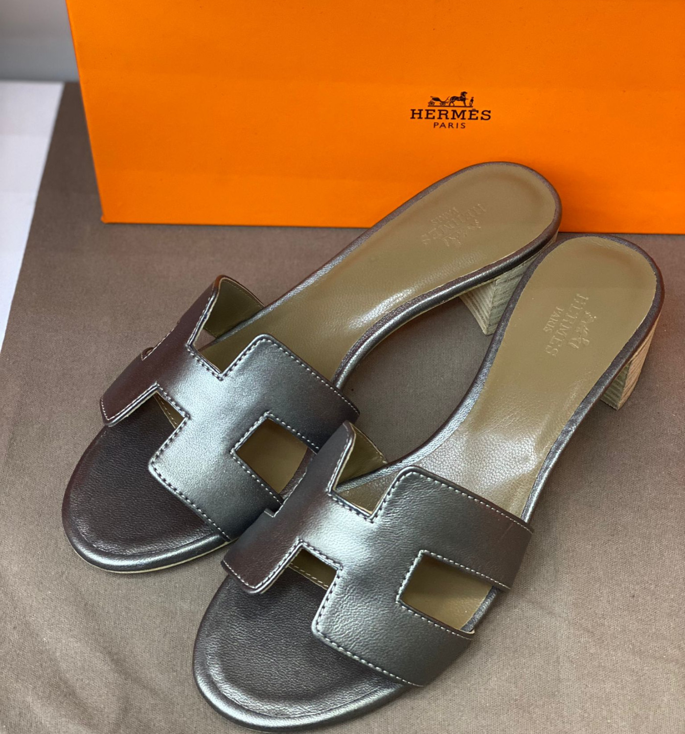 Oasis Sandal