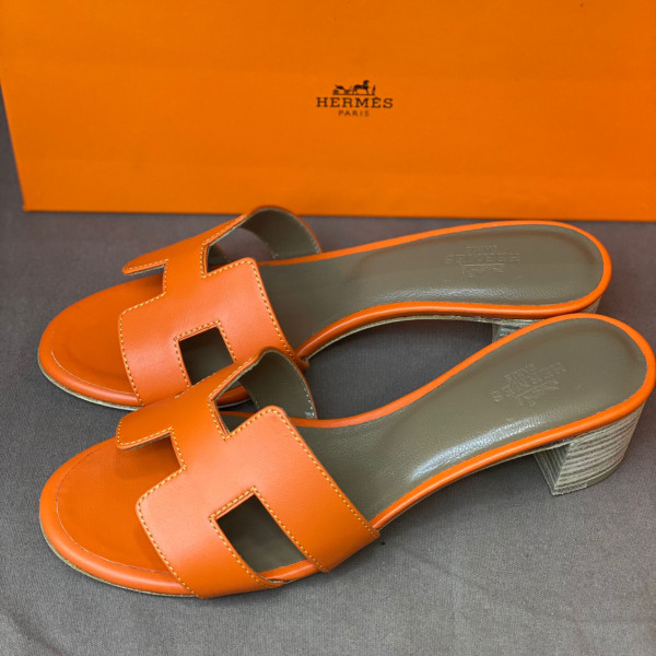 Oasis Sandal