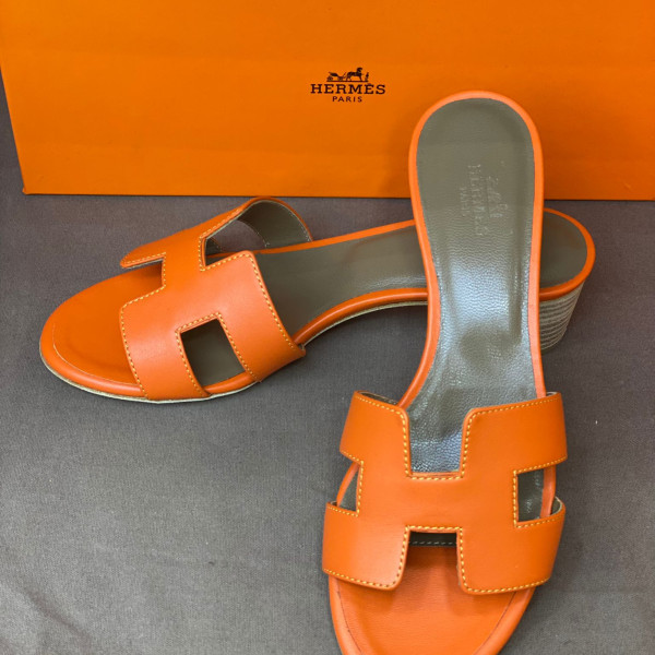 Oasis Sandal
