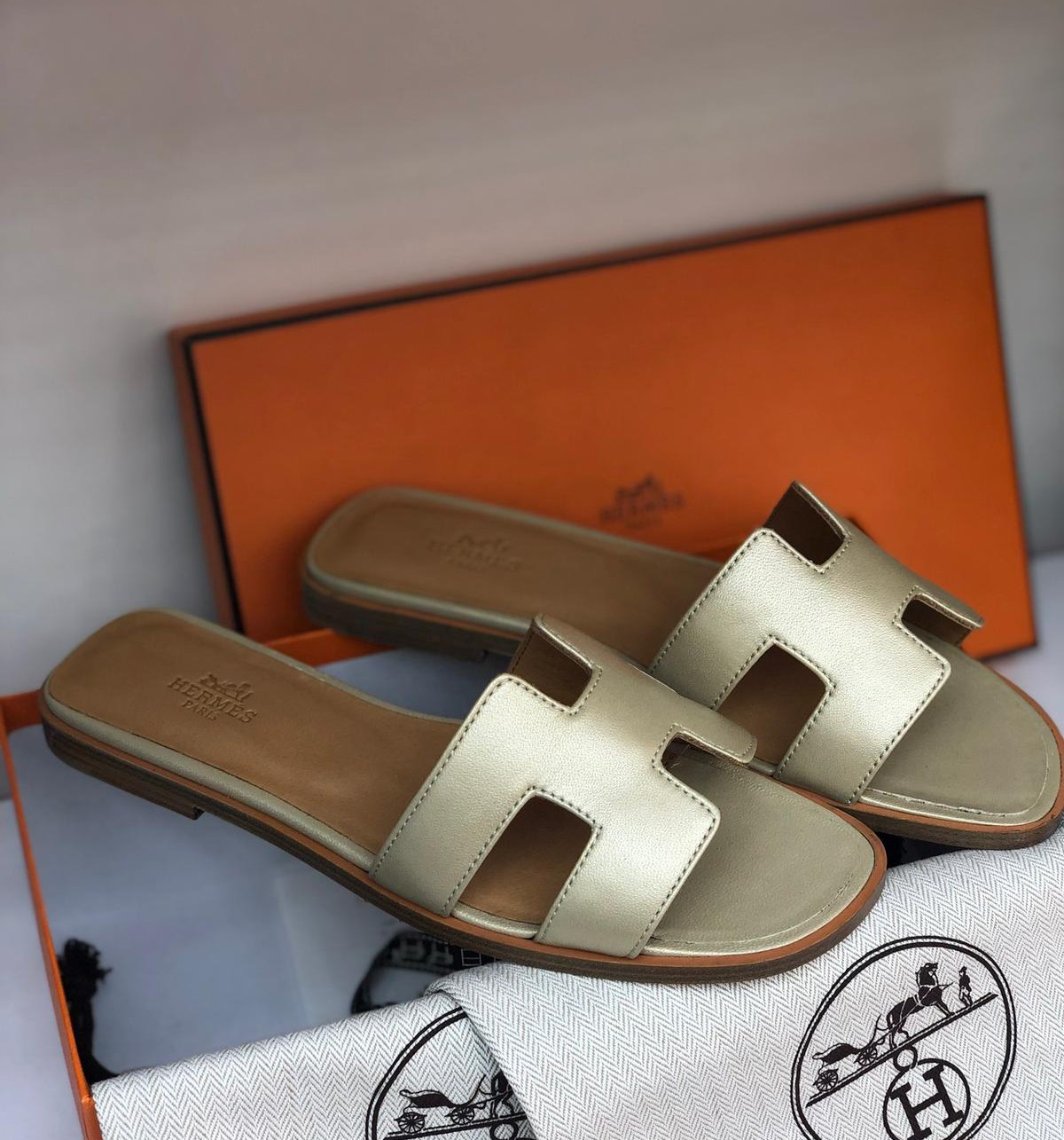 Oran Sandal