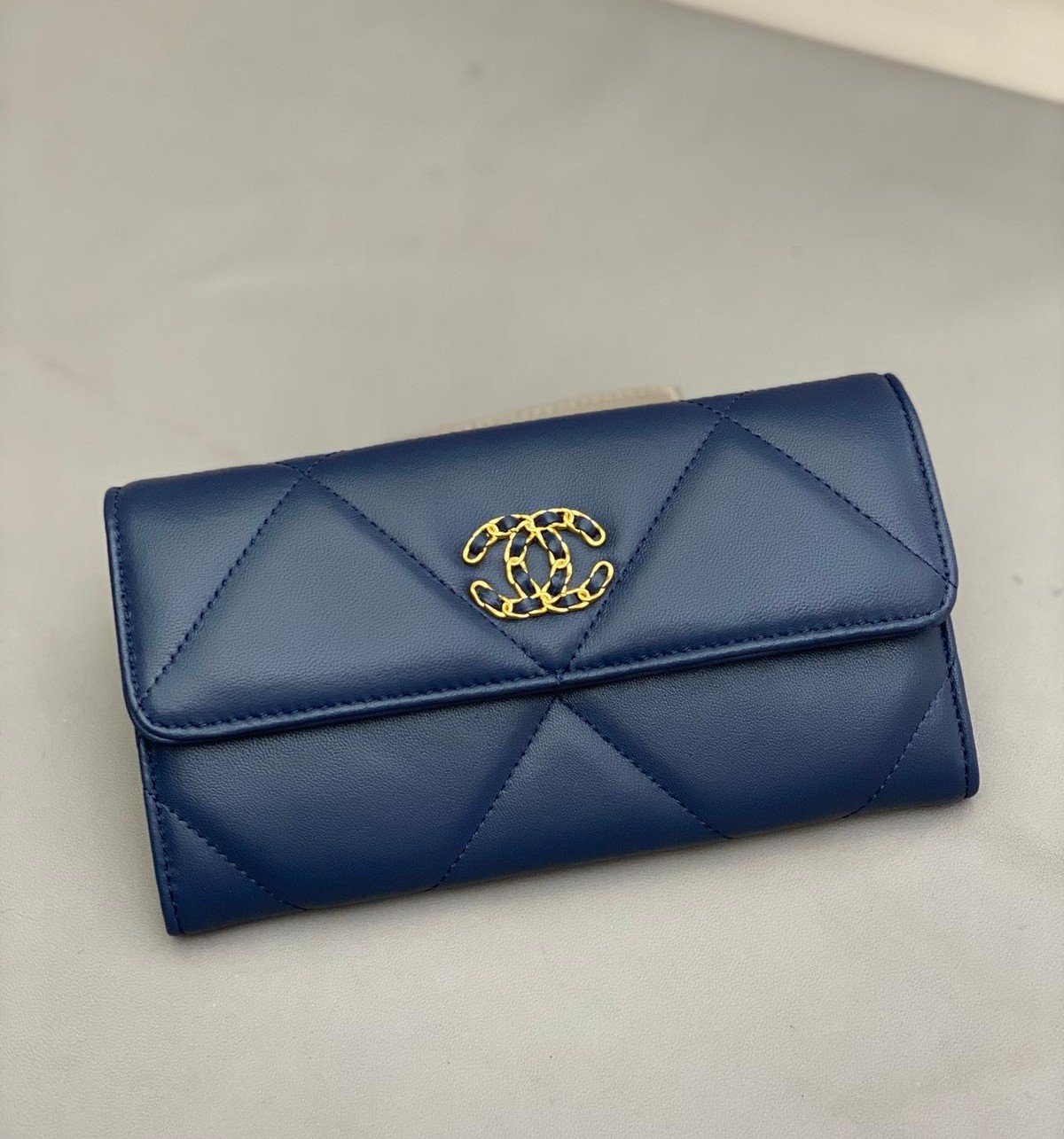 Chanel 19 Wallet