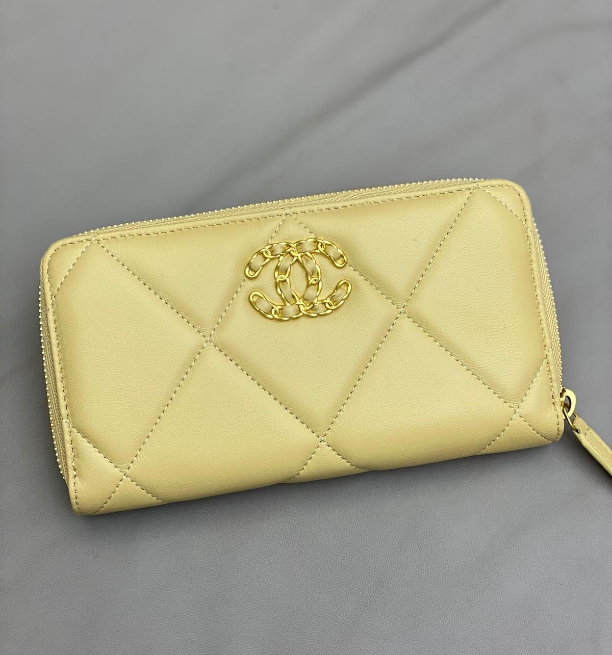Chanel 19 Zip Wallet