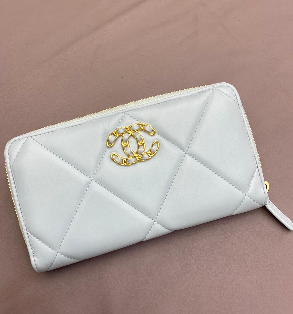 Chanel 19 Zip Wallet