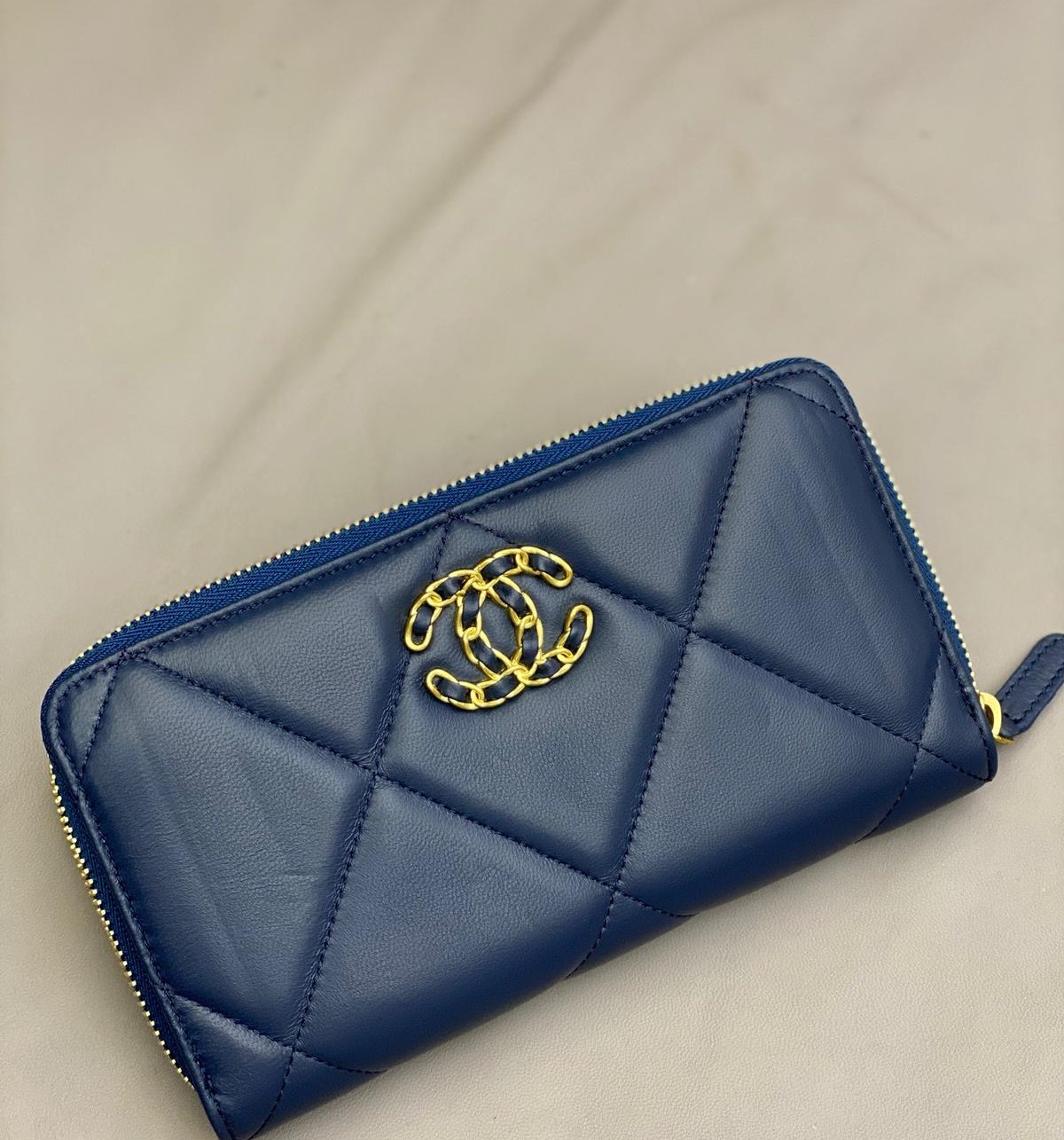 Chanel 19 Zip Wallet