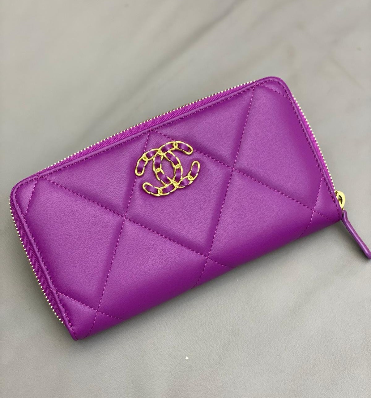 Chanel 19 Zip Wallet