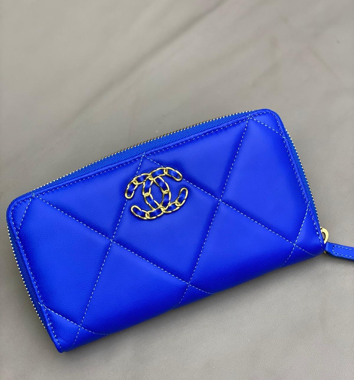 Chanel 19 Zip Wallet