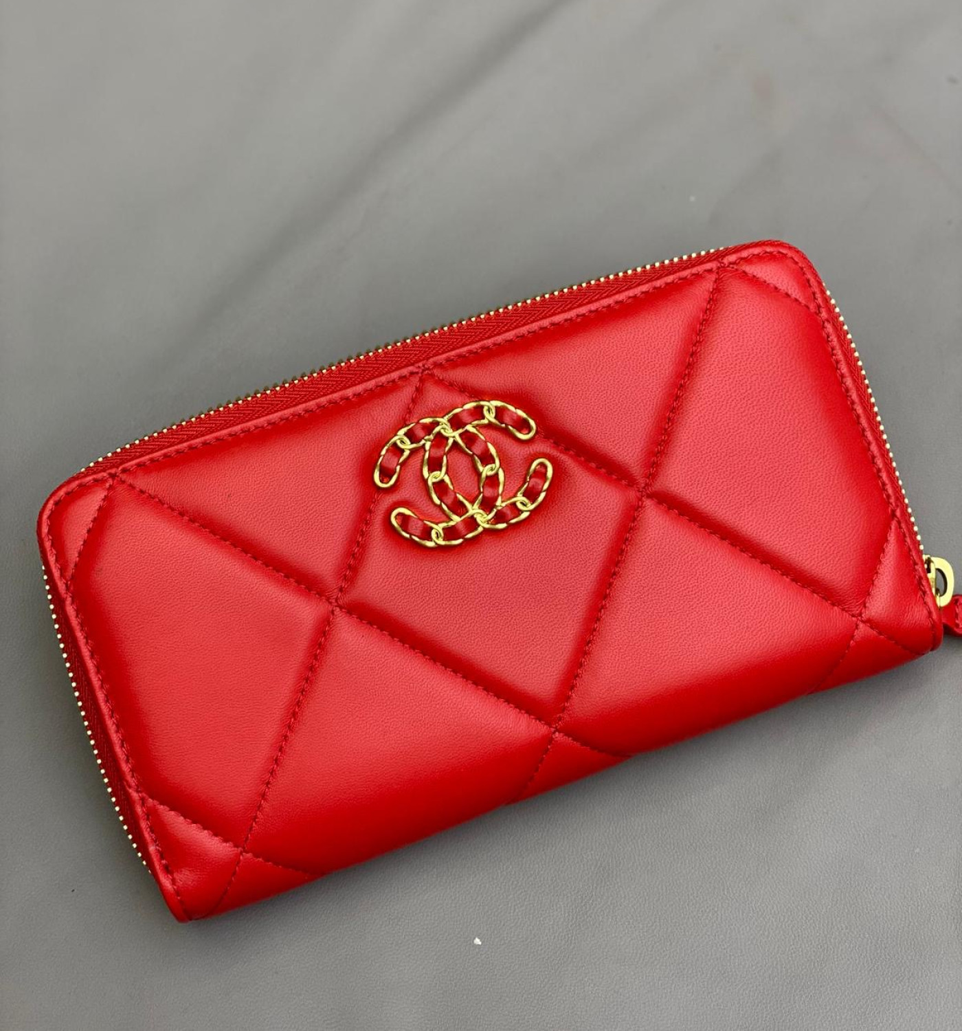 Chanel 19 Zip Wallet
