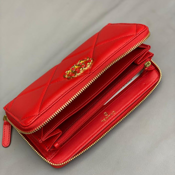 Chanel 19 Zip Wallet