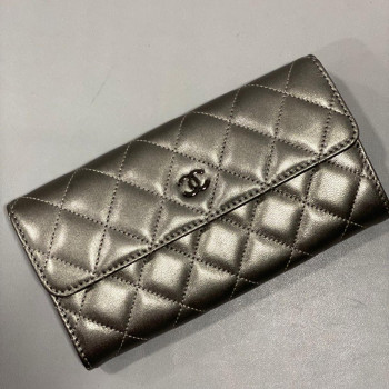Classic Flap Wallet
