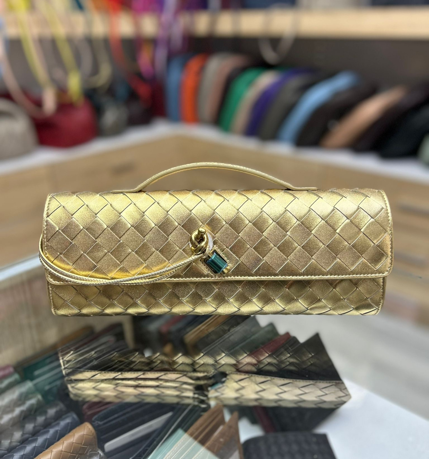 Andiamo Clutch