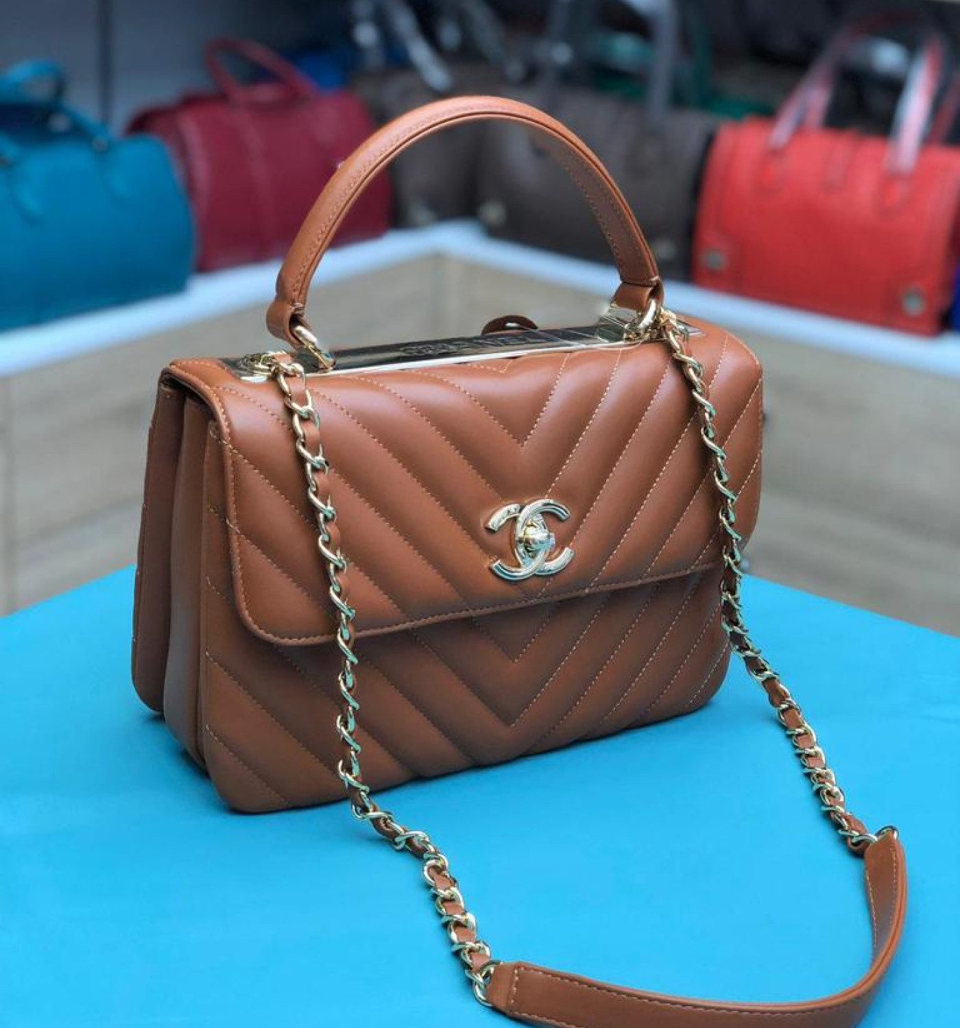 Trendy CC Small (Chevron)