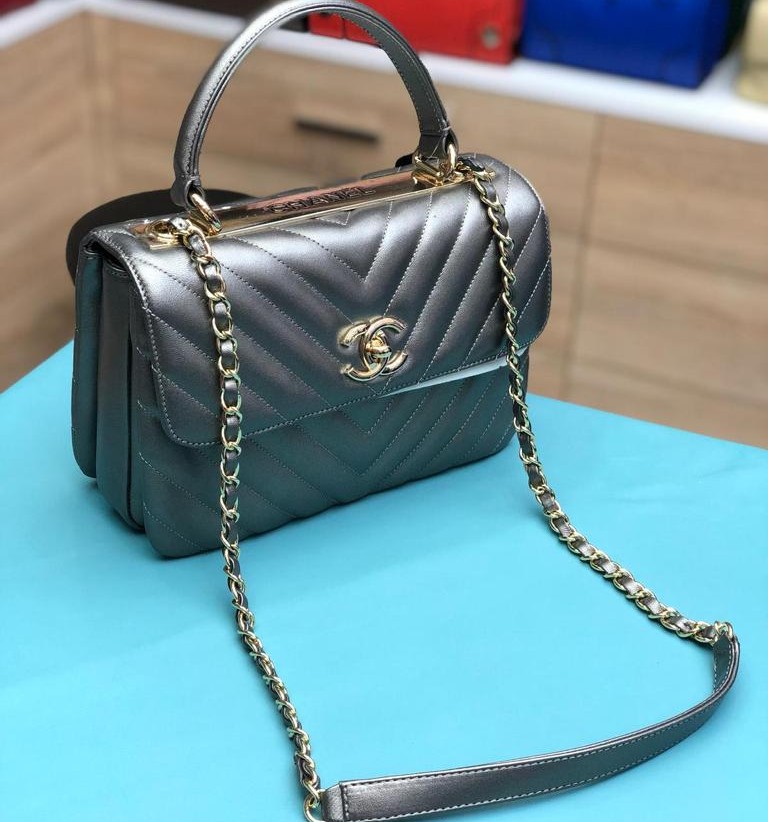 Trendy CC Small (Chevron)