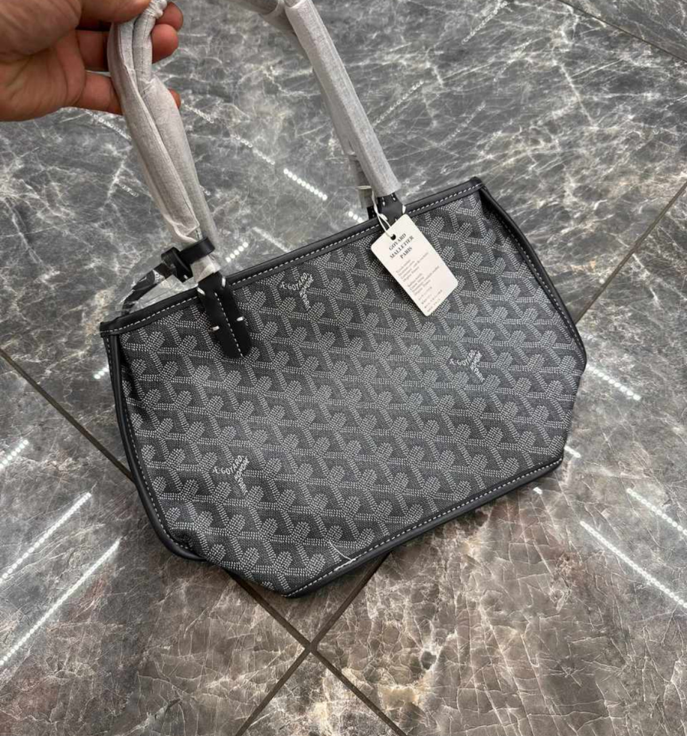 Anjou Mini