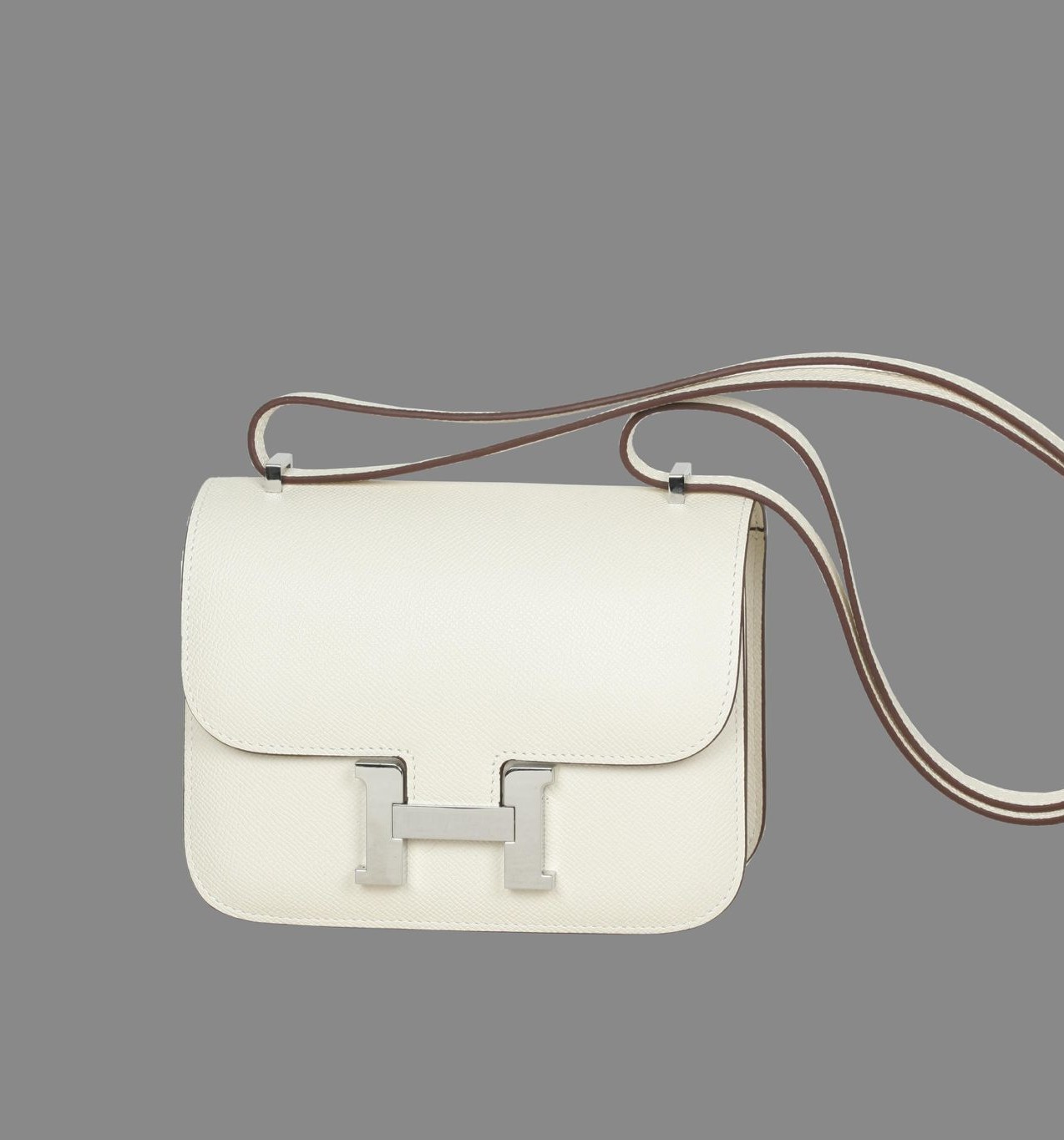 Constance 18 (Handstitch)