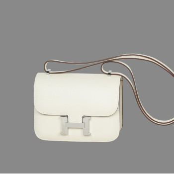 Constance 18 (Handstitch)