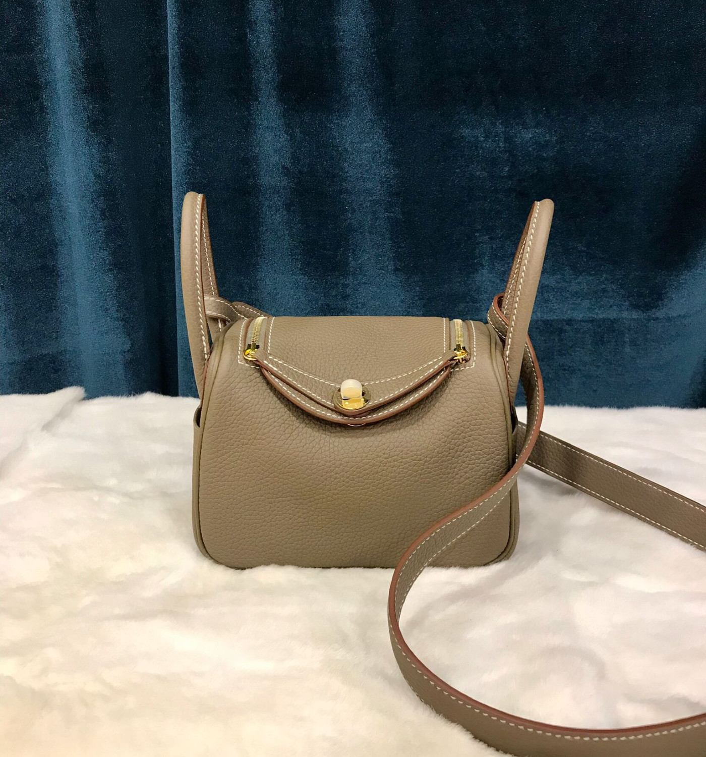 Lindy Mini (Handstitch)
