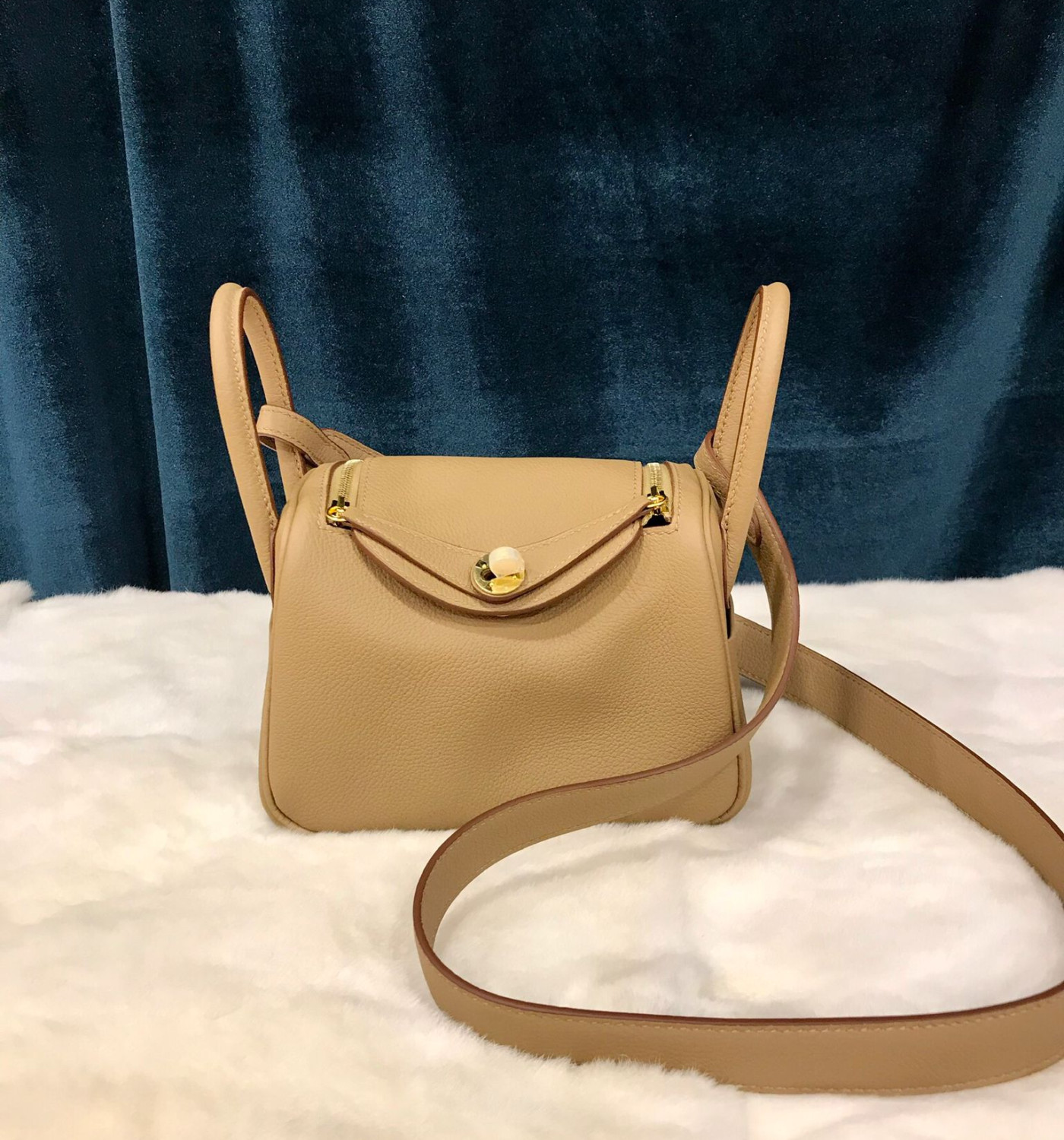 Lindy Mini (Handstitch)